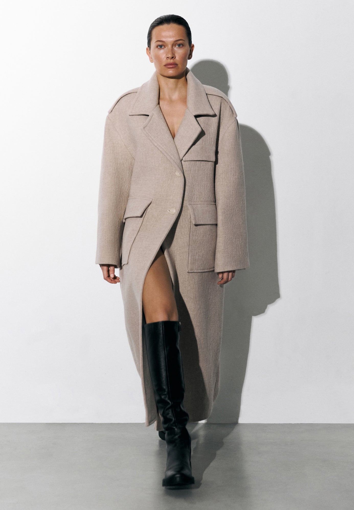 LONG MILK COAT